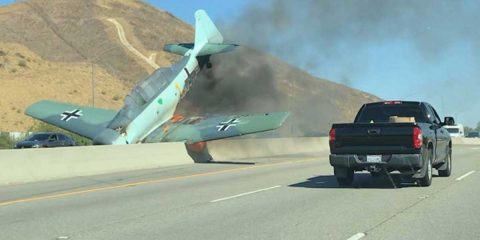 Недалеко от Лос-Анджелеса потерпел крушение винтажный самолет