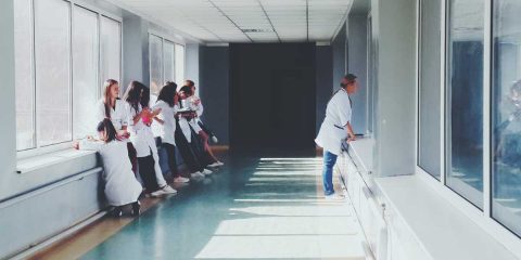 Вспышка кори в округе Лос-Анджелес